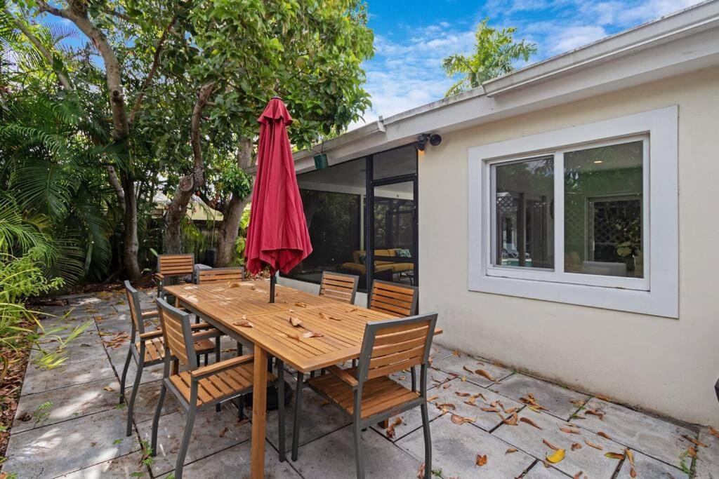 Heated Pool I Soundproof Home I Firepit I 630Mbps Голливуд Экстерьер фото